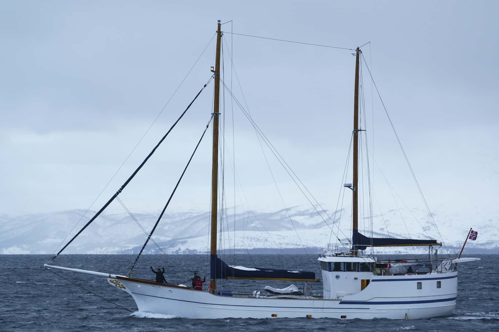 Et 25 meter langt skip med 2 twin lugarer og 1 firemannslugar. – Norwegian Adventure Company