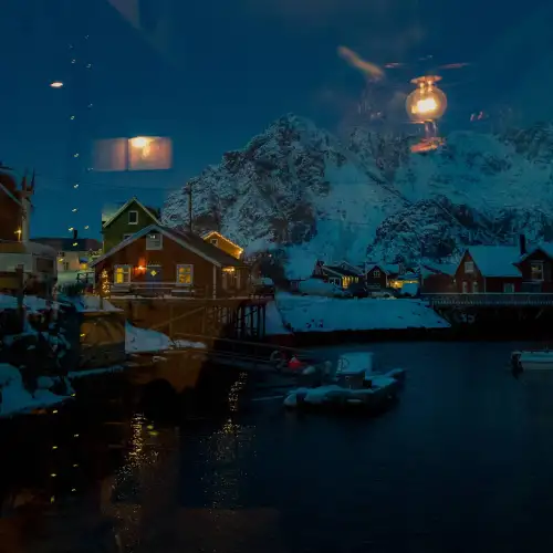 2021-11-30-Henningsvaer-DSC03564-norwegian-adventure-company.jpg – Norwegian Adventure Company