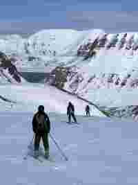 ski-skiing-svalbard-longyeaerbyen-norwegian-adventure-company-02.jpg – Norwegian Adventure Company
