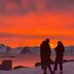 toppturhelg-lofoten-34-sunset-in-the-ocean-in-norway-stunning-views-northern-norway-norwegian-adventure-company.jpg – Norwegian Adventure Company