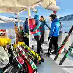 Blide Arctic Haute Route gjester klare for ny, flott dag på ski – Norwegian Adventure Company