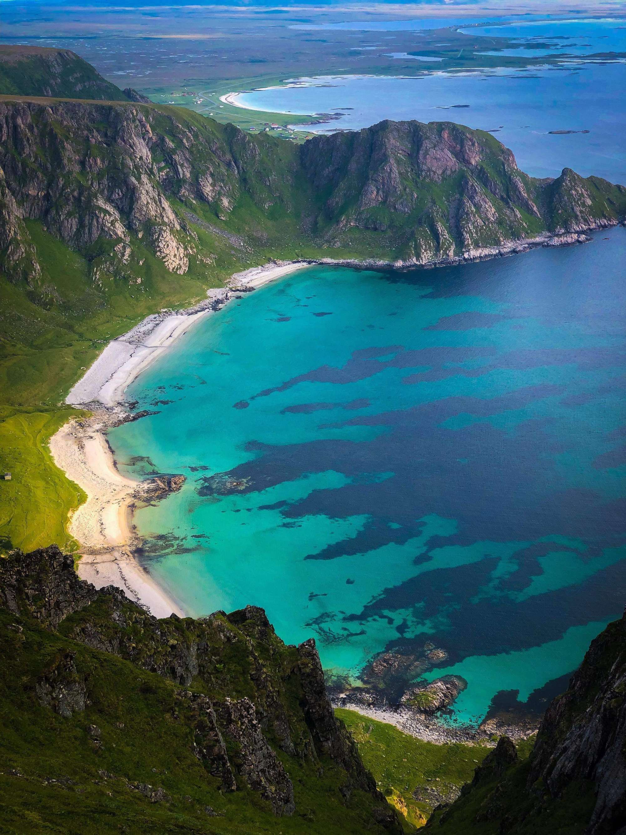 Et naturskjønt øyrike i nord – Norwegian Adventure Company