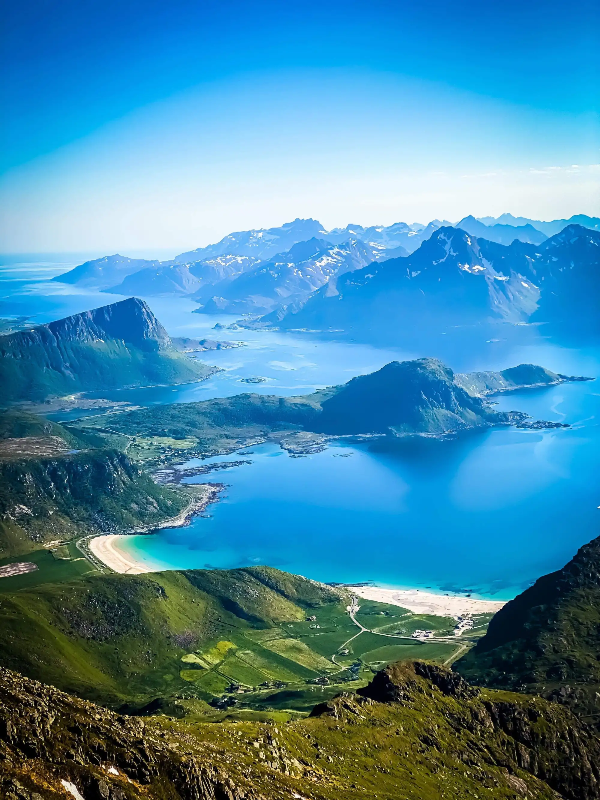 A scenic archipelago in the north – Norwegian Adventure Company