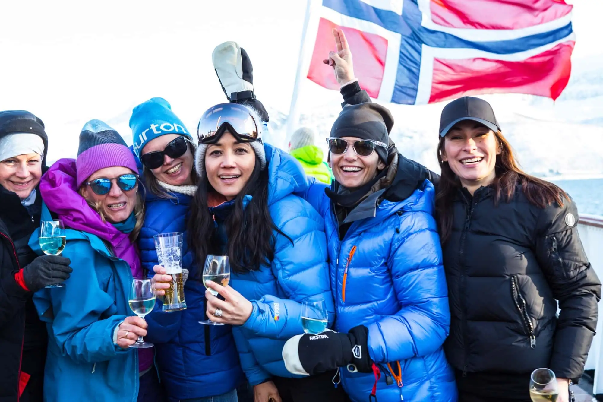 SKREDDERSYDD ALPETUR Finn en feridg skreddersydd alpetur og legg årets tur med jentegjengen, kollegaene eller gutta til det arktiske nord og Nord-Norge med Norwegian Adventure Company. – Norwegian Adventure Company