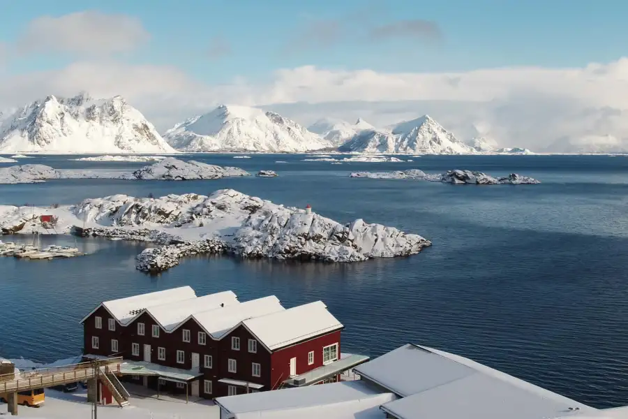 Midt i Lofoten – i sentrum av opplevelsene – Norwegian Adventure Company