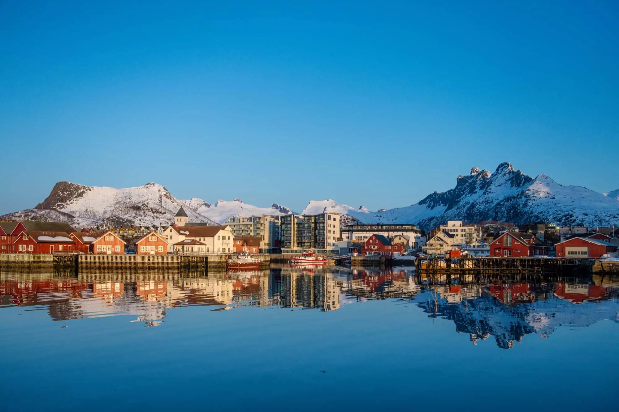 Die Hauptstadt der Lofoten – Norwegian Adventure Company