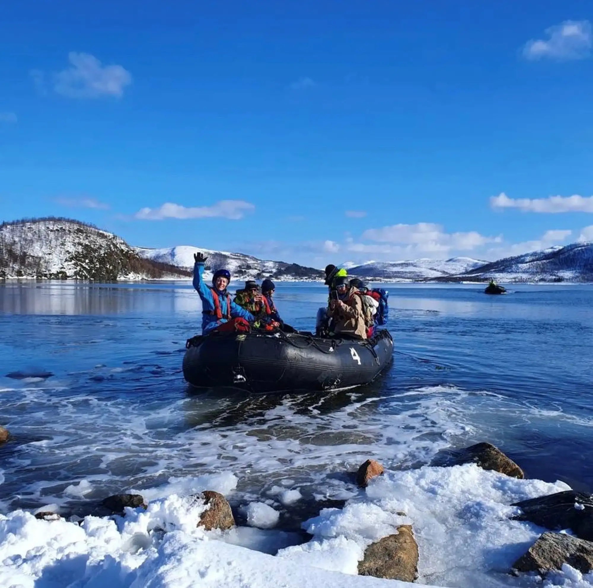 Arctic Haute Route er alpeturen som starter og stopper i fjæresteinene.  – Norwegian Adventure Company