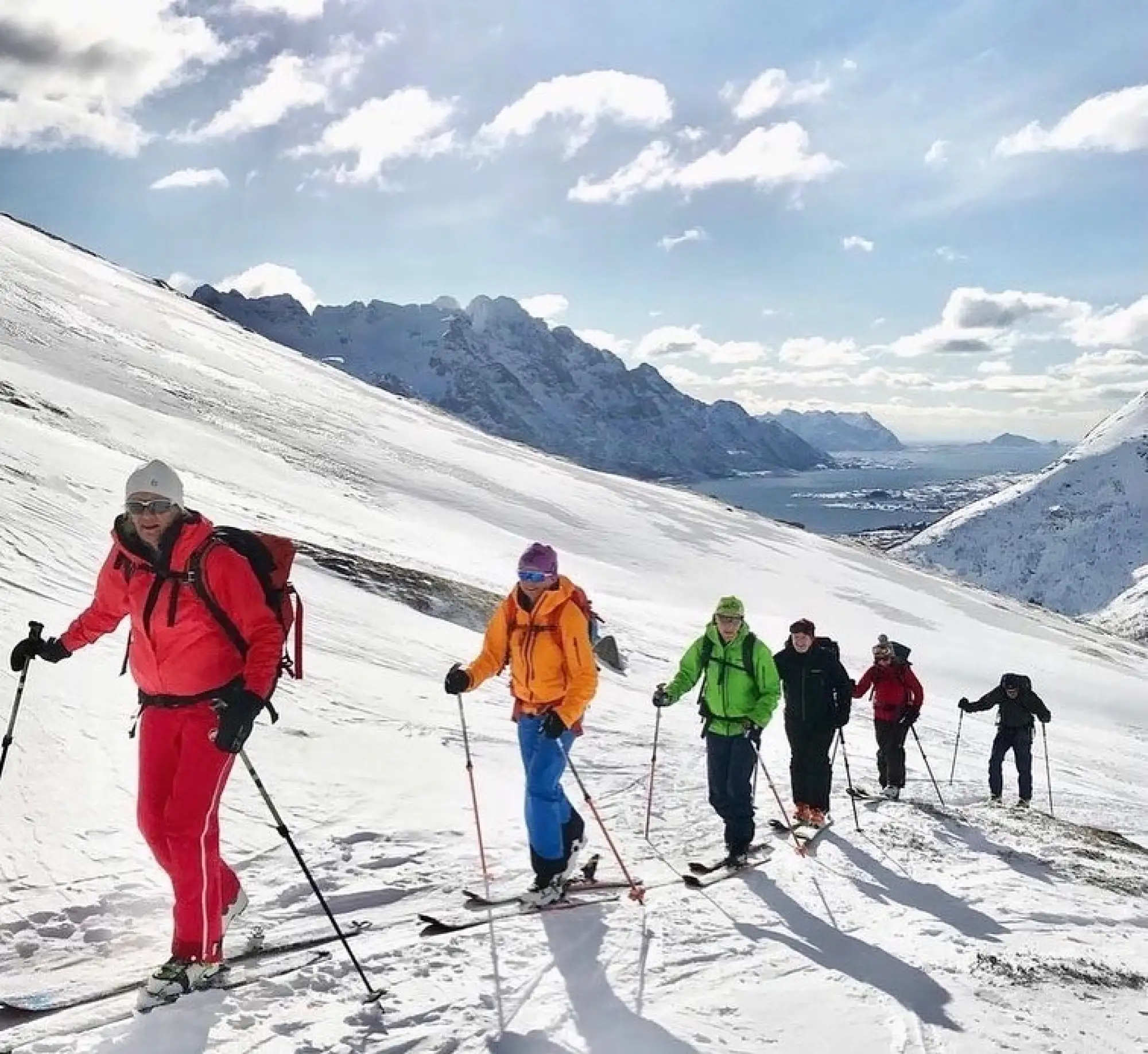 På Arctic Haute Route kan du komme til topps i Lofoten, Andørja, Senja og Kvaløya – Norwegian Adventure Company