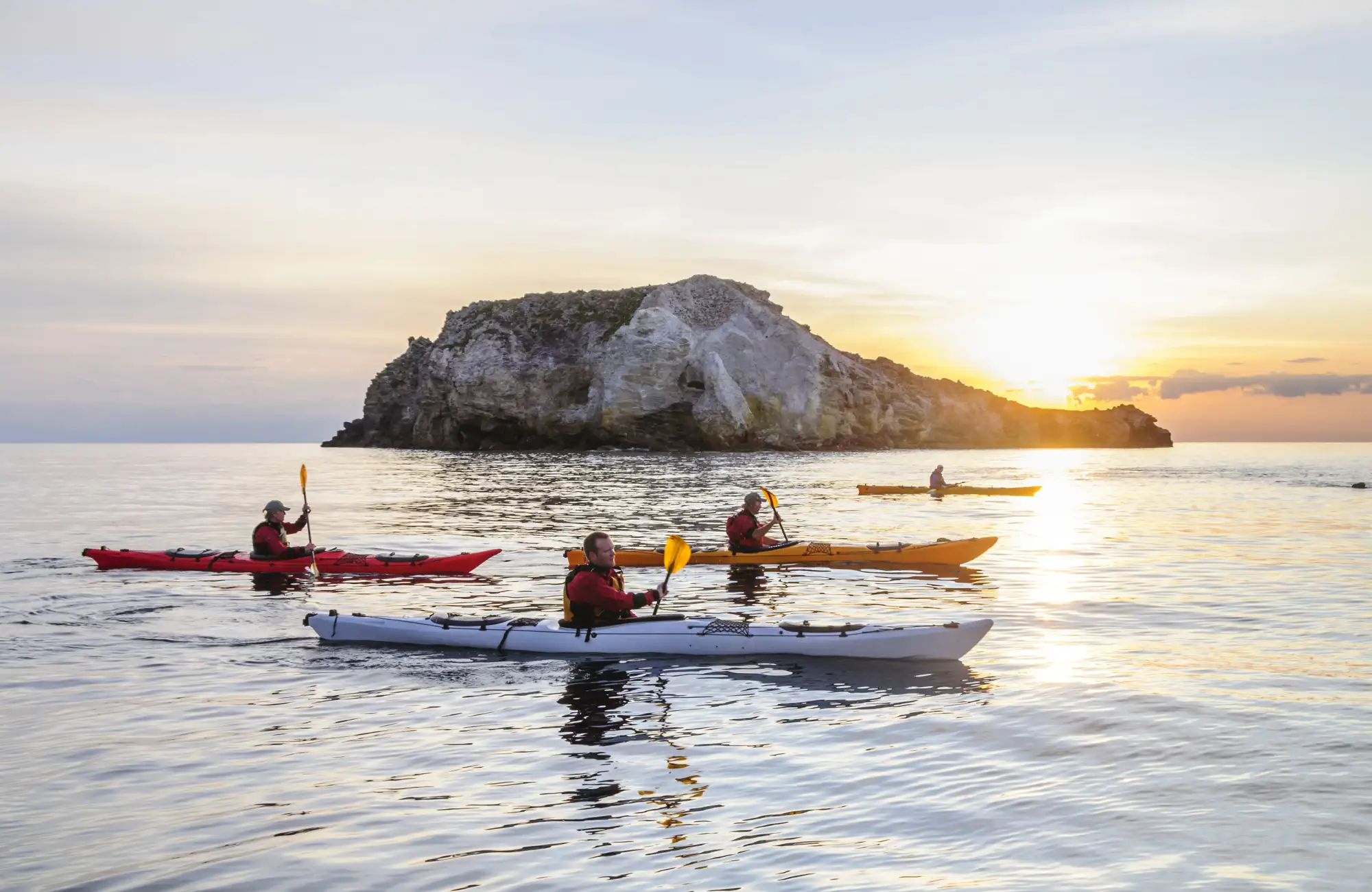 Lofoten - Kayaking and Northern Lights – Norwegian Adventure Company