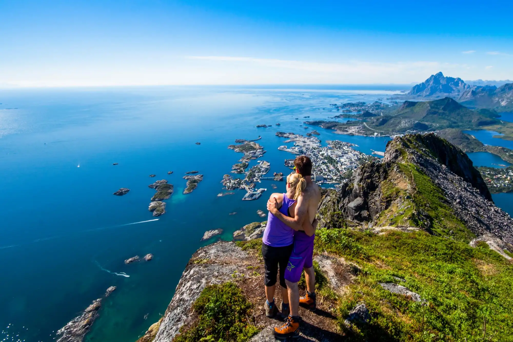 arctic-haute-route--hike--sail_photo-tone-solhaug-(002)-1588451062.jpg – Norwegian Adventure Company