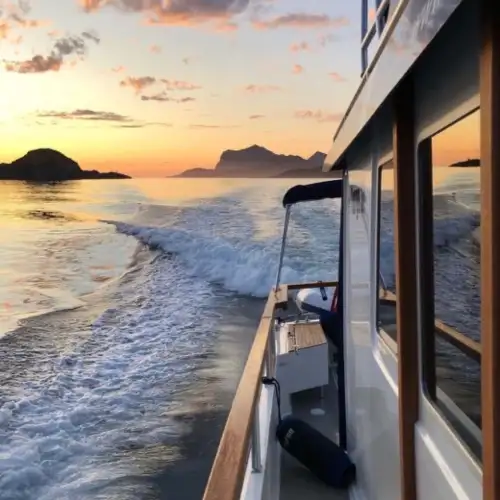 Perfekt for utflukter i Lofotens skjærgård – Norwegian Adventure Company