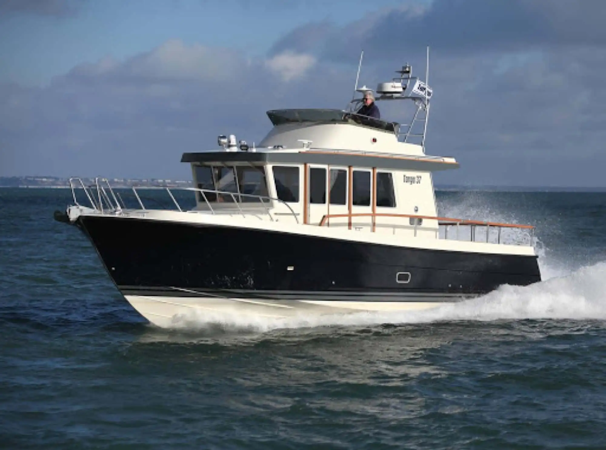 Perfekt for utflukter i Lofotens skjærgård Perfekt for utflukter i Lofotens skjærgård – Norwegian Adventure Company