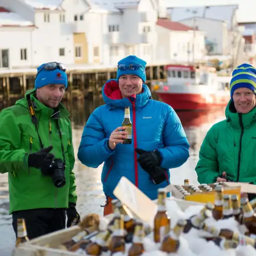 afterski-topptur-skiing-henningsvaer-lofoten-camp-lofoten-norwegian-adventure-company-16.jpg – Norwegian Adventure Company