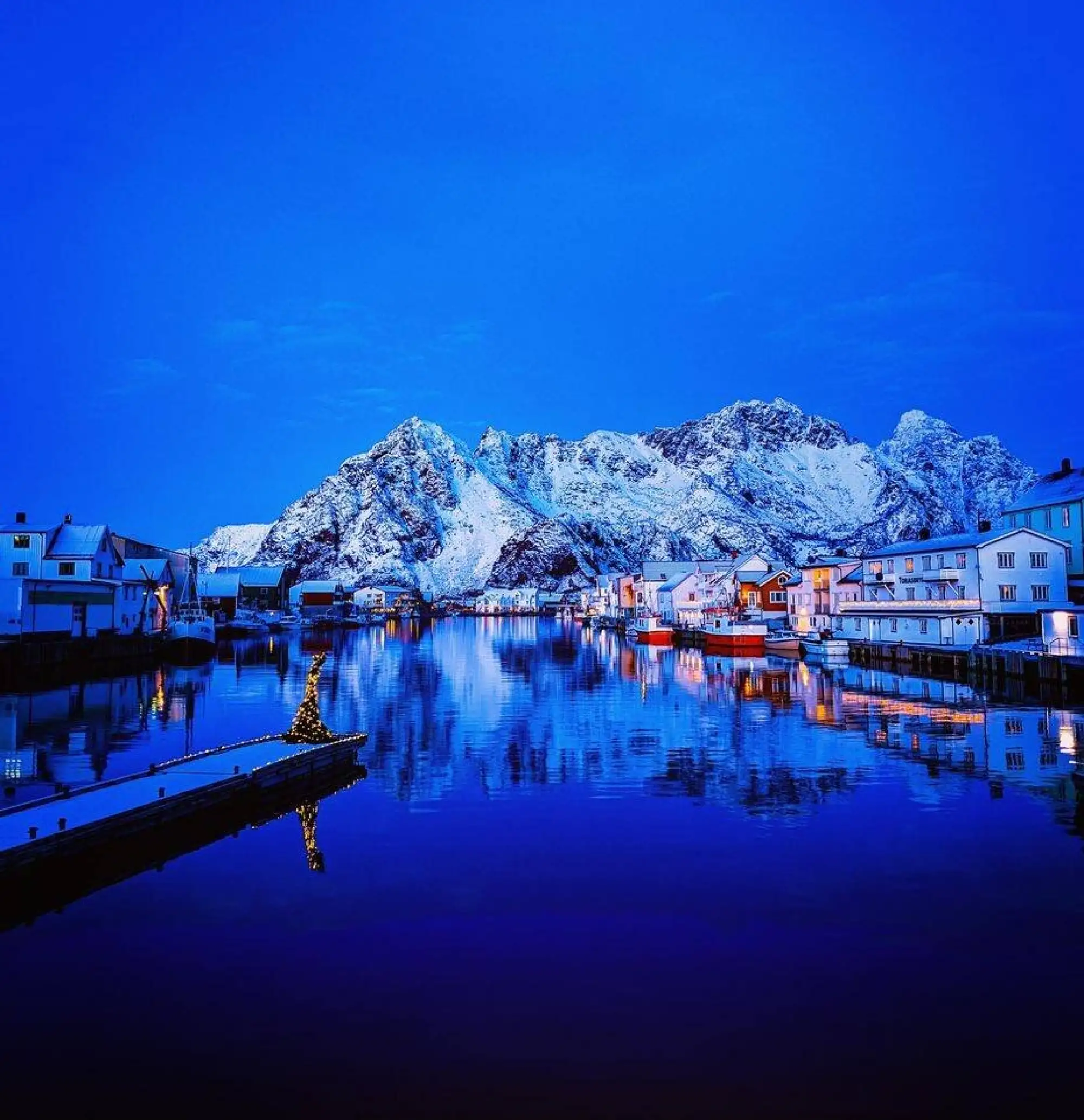 hennignsvaer.jpg – Norwegian Adventure Company