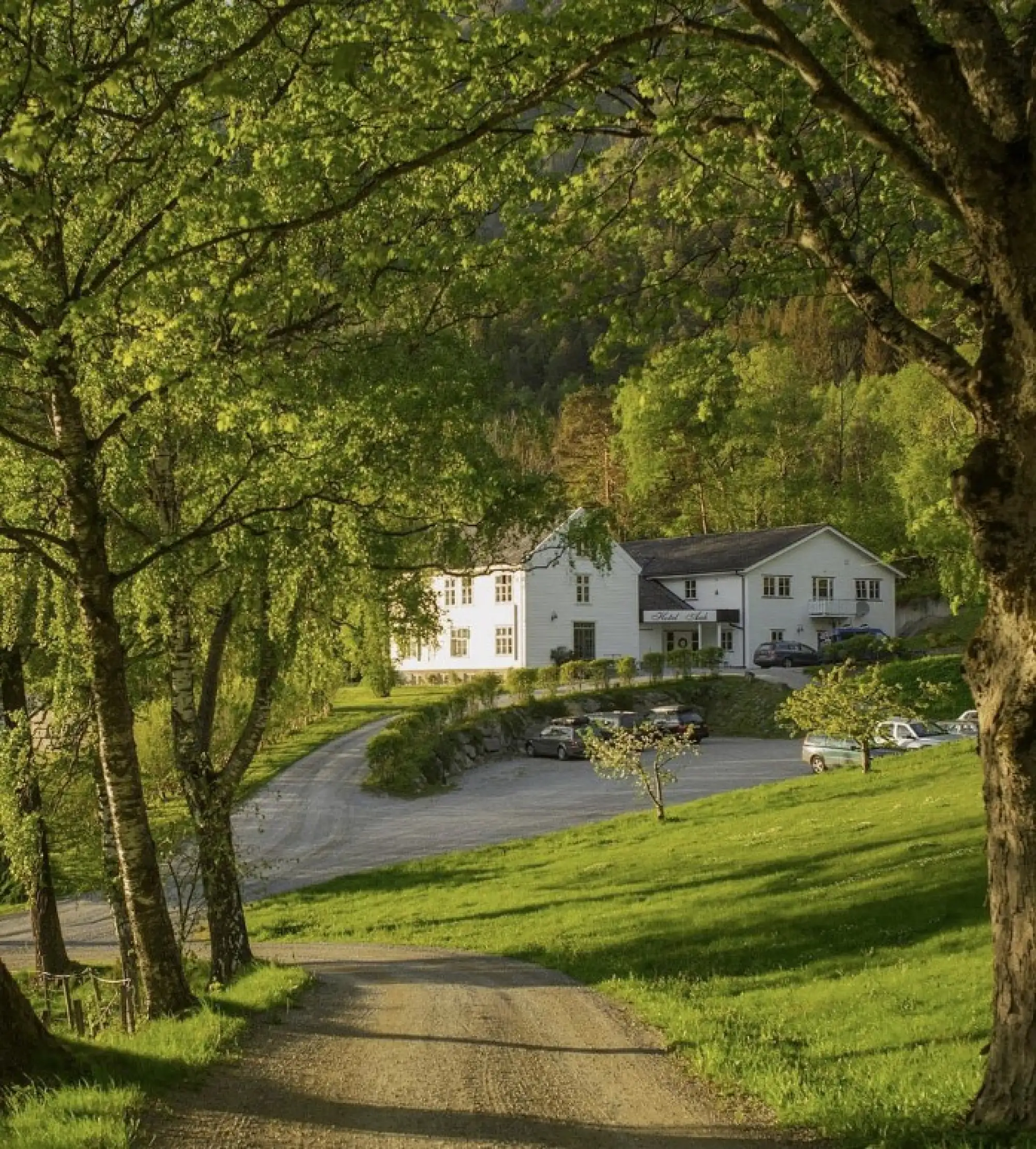 Hotel Aak – Norwegian Adventure Company