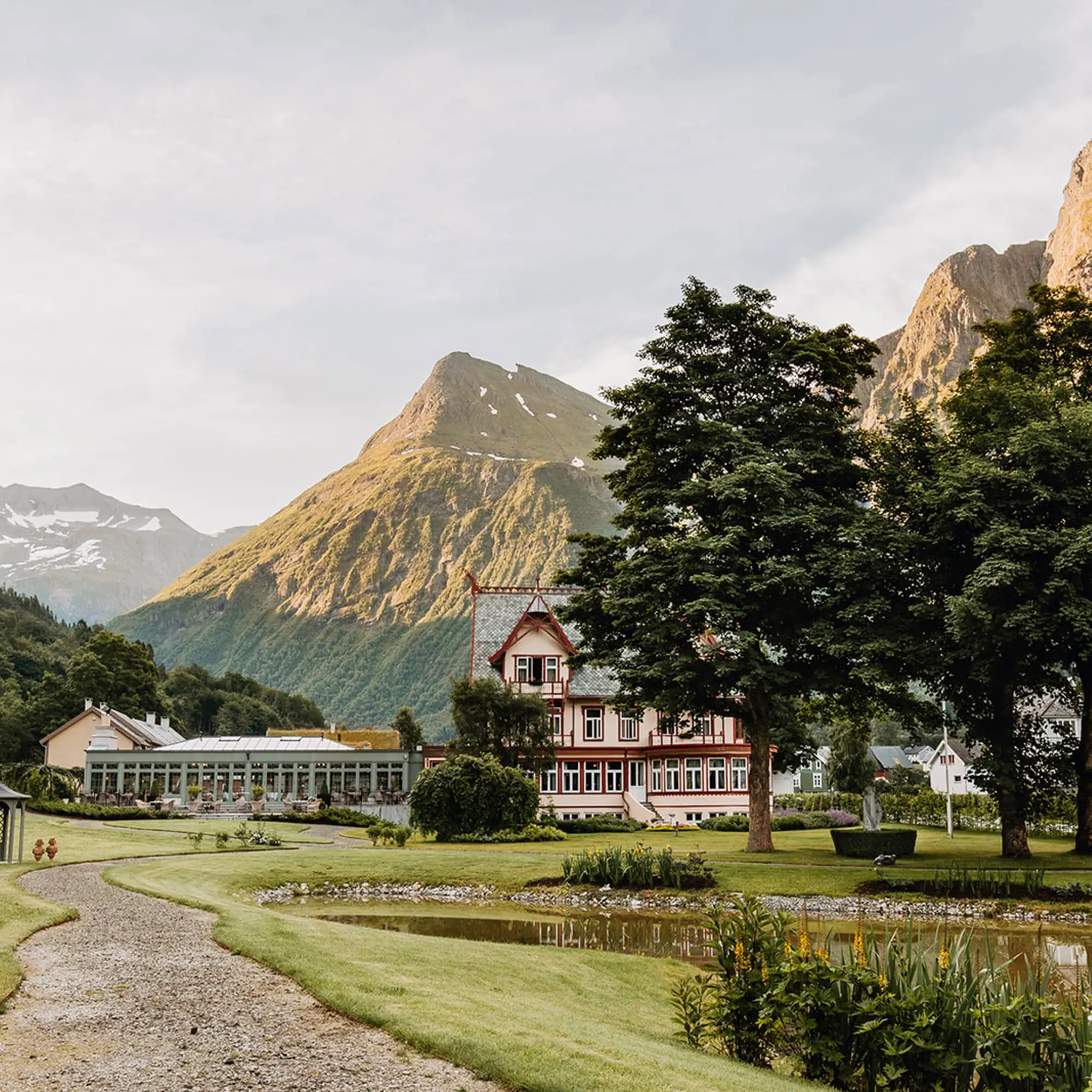 Maroy & Klouda / Union Øye – Norwegian Adventure Company