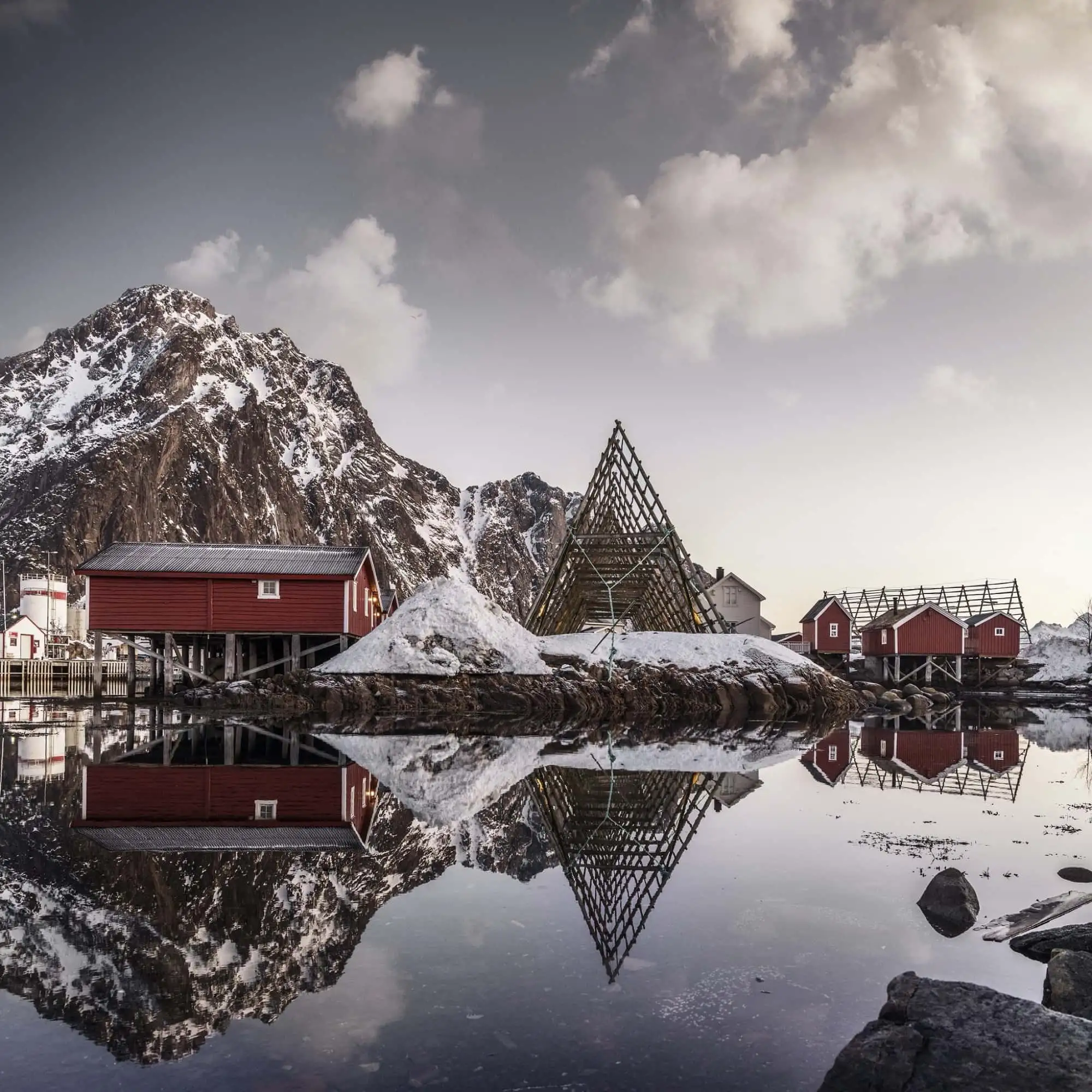 Svinøya Rorbuer – Norwegian Adventure Company