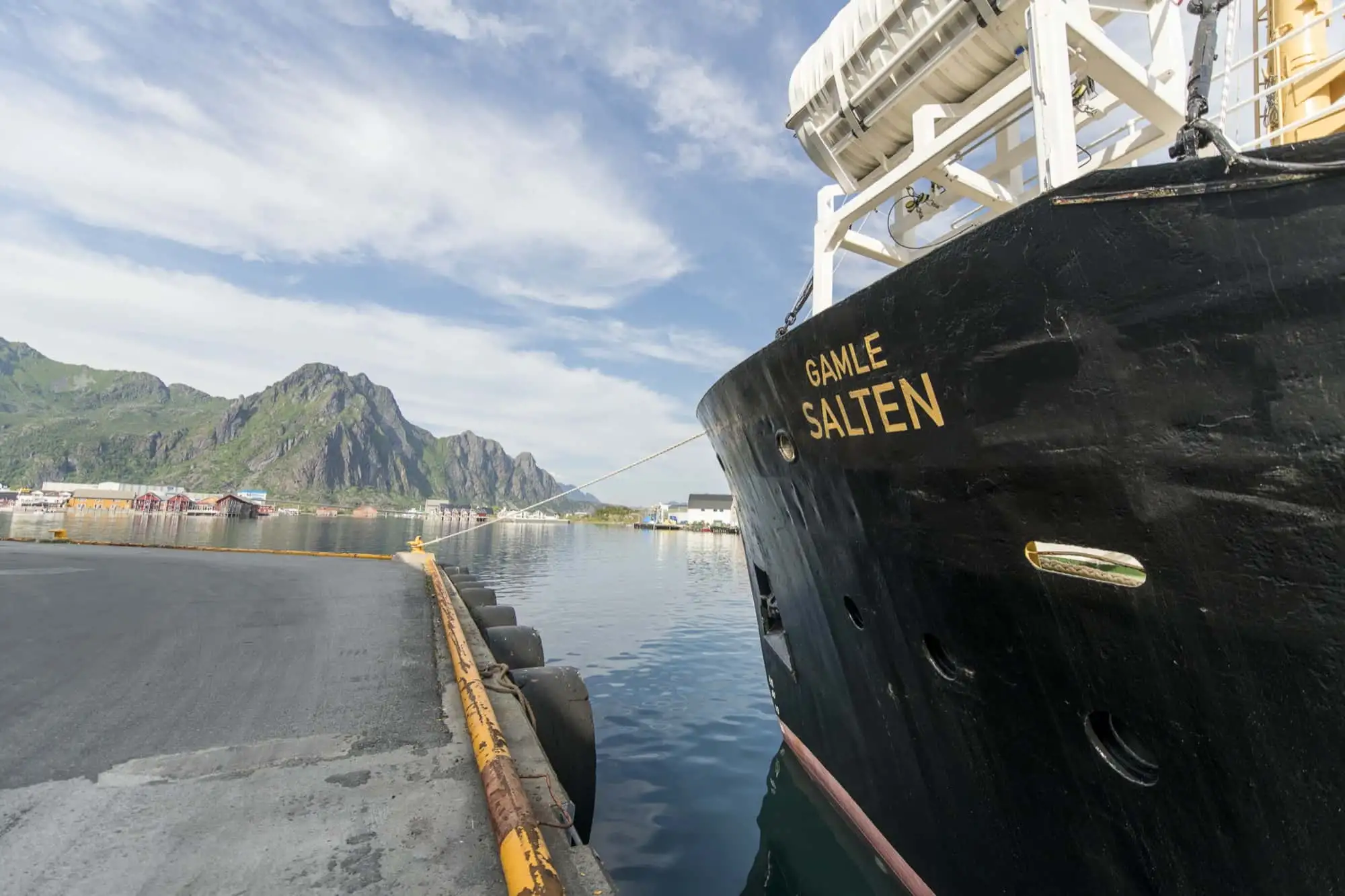 gamle-salten-opplevelsesuke-i-lofoten-henningsvaer-fjelltur-surfing-fiske-rib-safari-kultur-kulinarisk-norwegian-adventure-company-06.jpg – Norwegian Adventure Company